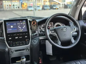Toyota Land Cruiser 2020 Black