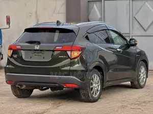 Honda Vezel 2014 Green