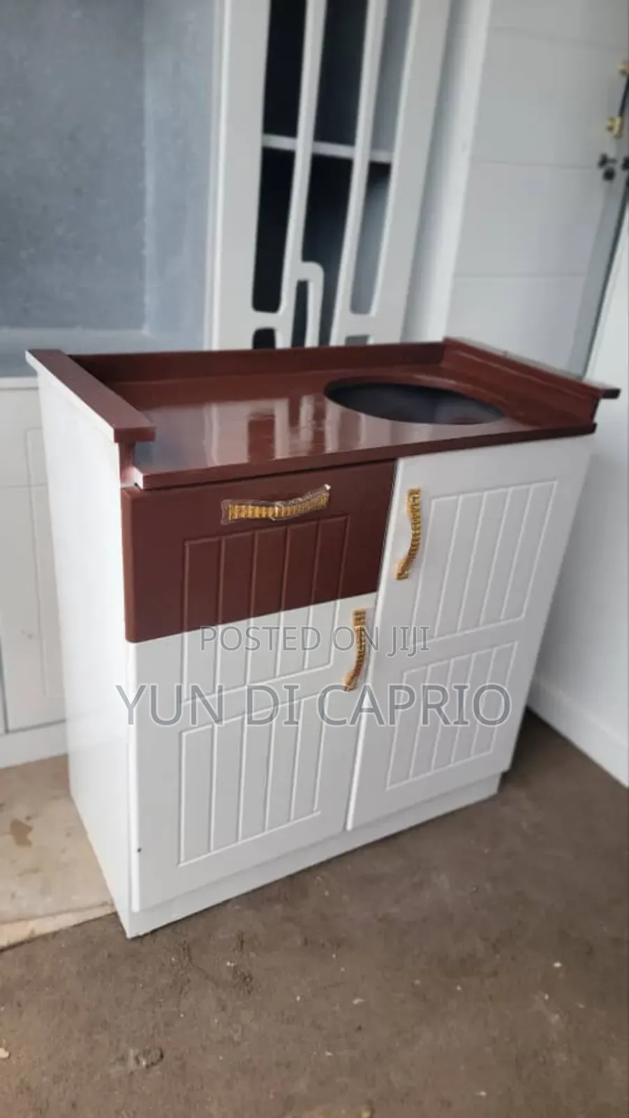 Kitchen Cabinet Milango Miwili