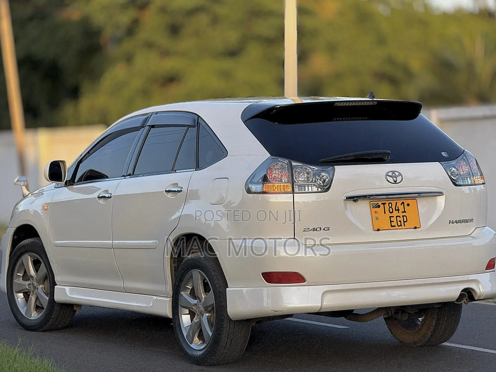 Toyota Harrier 2.4 2007 White