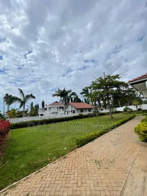 4bdrm House in Mbezibeach for rent