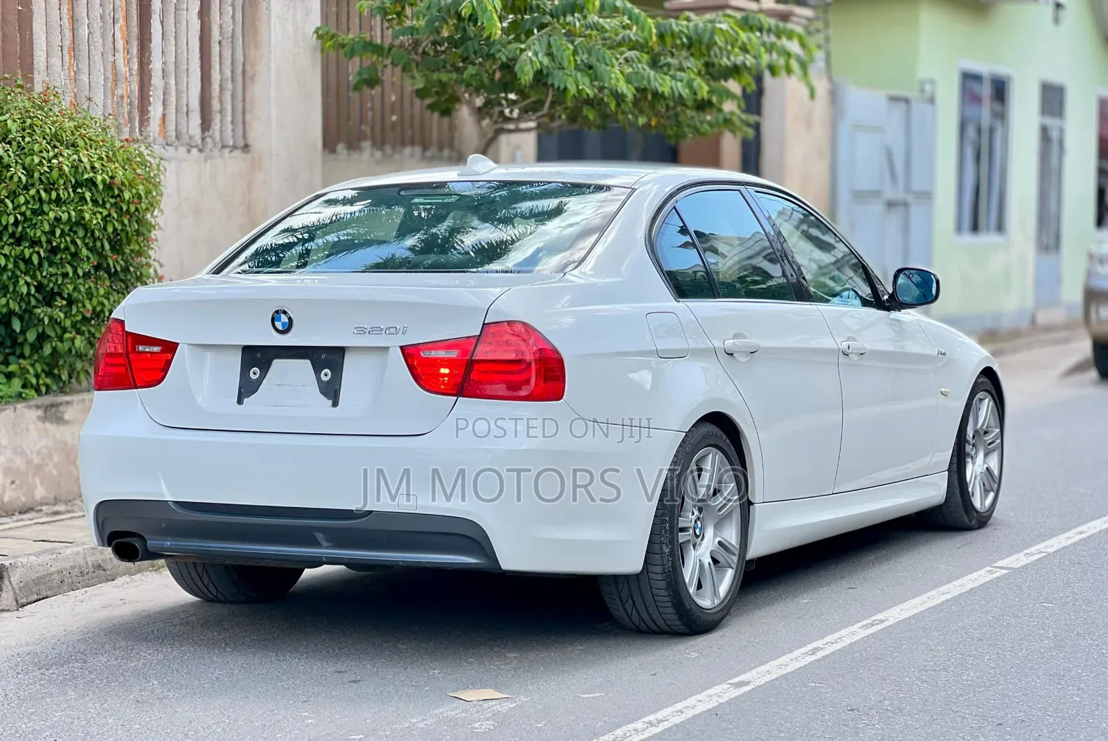 BMW 3 Series 2010 Pearl