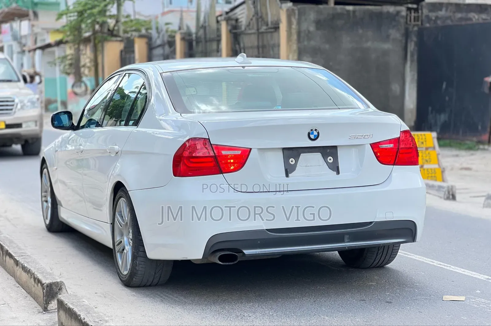 BMW 3 Series 2010 Pearl