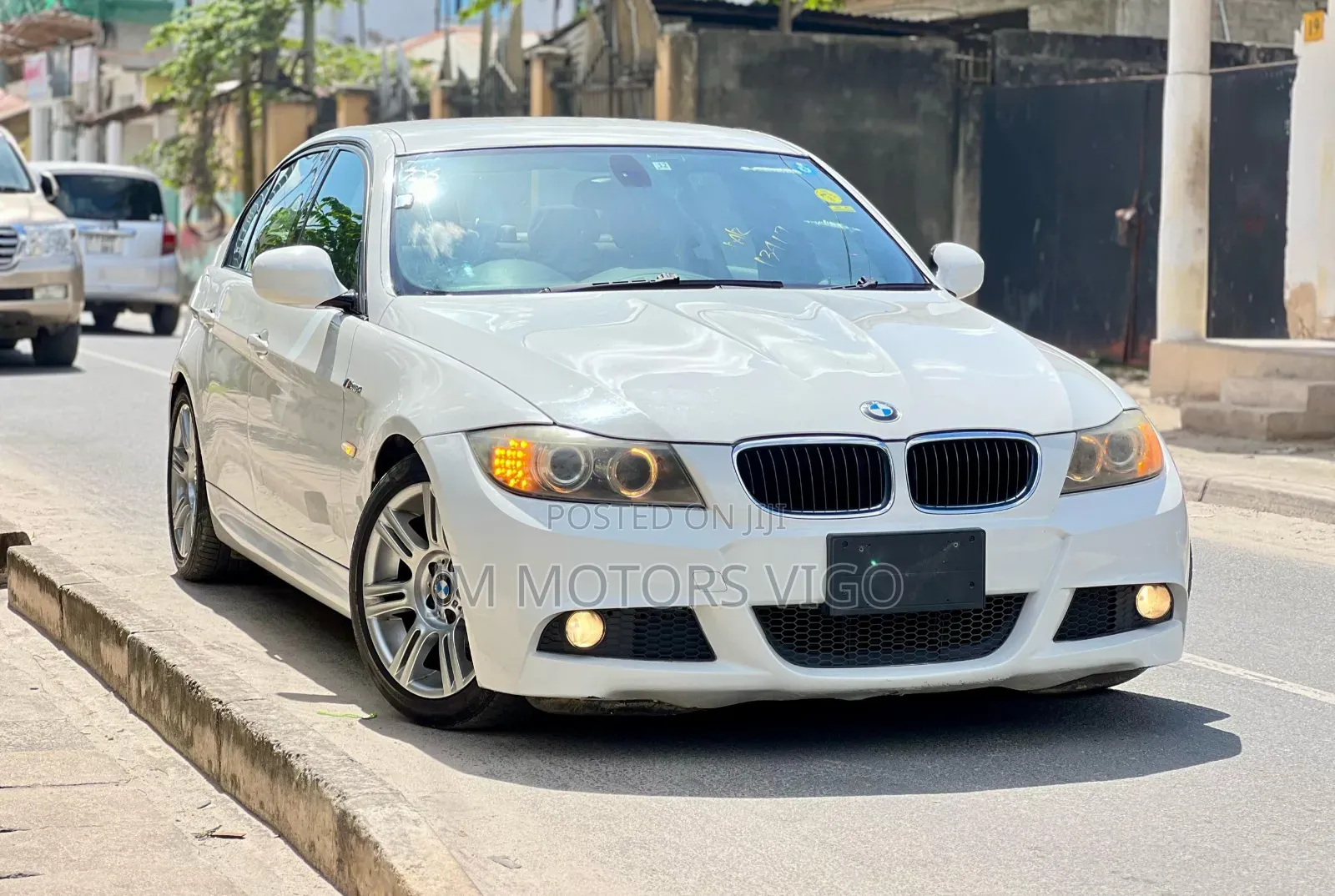BMW 3 Series 2010 Pearl