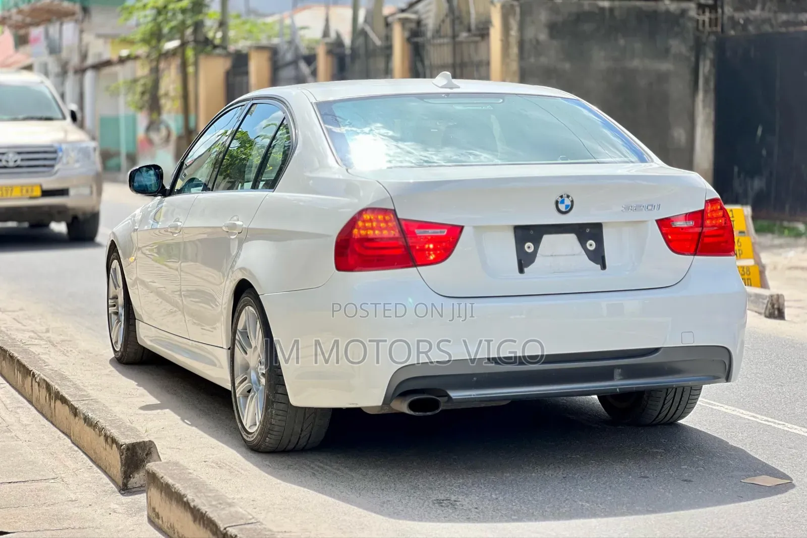 BMW 3 Series 2010 Pearl