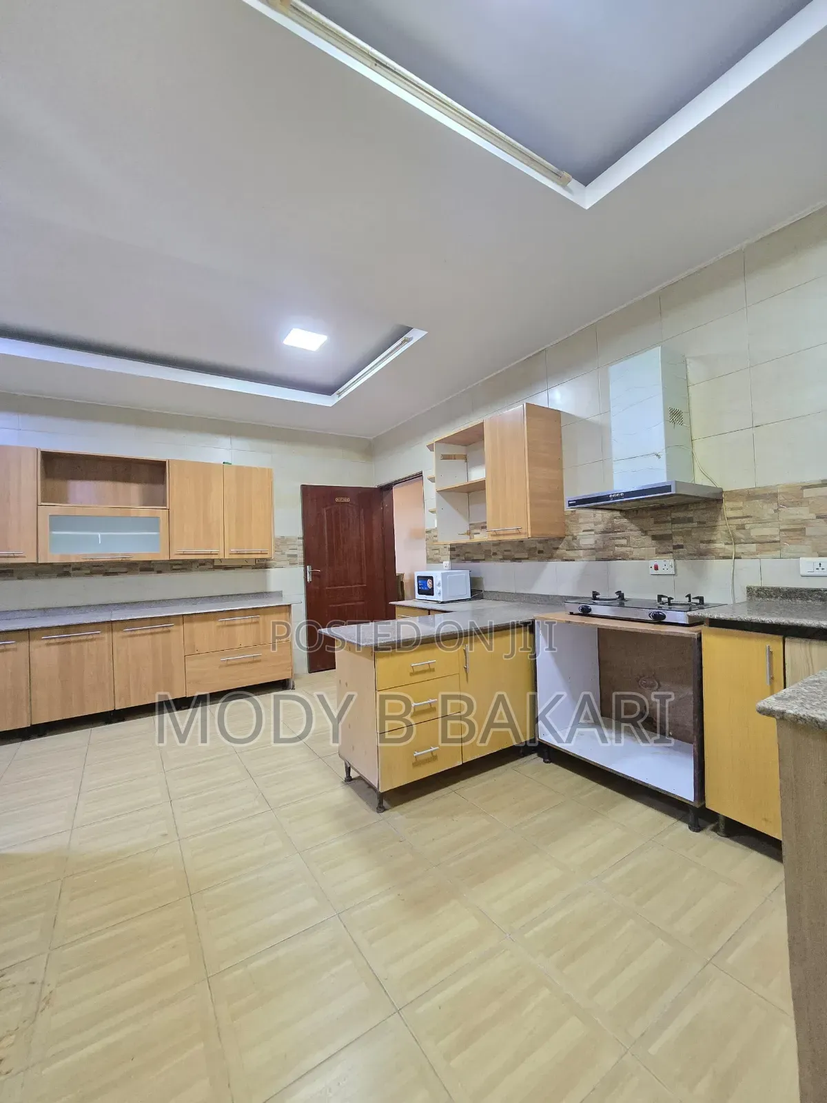 Furnished 4bdrm Apartment in Upanga East for rent