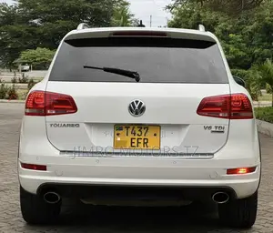 Volkswagen Touareg 2014 White