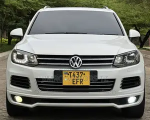 Volkswagen Touareg 2014 White