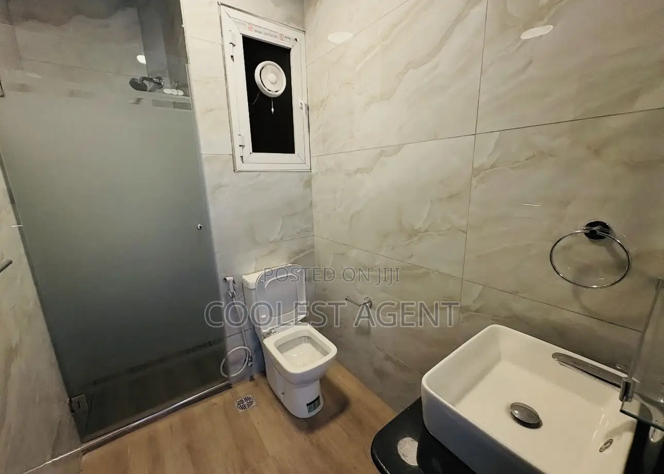 Furnished 4bdrm Villa in Coolest Estate for rent