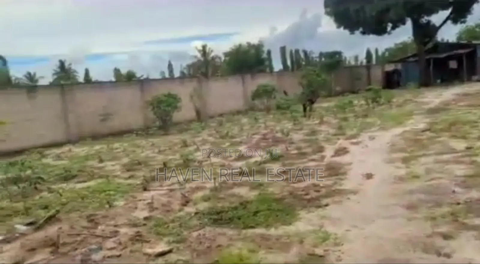 Commercial Plot for Sale at Tabata Segerea