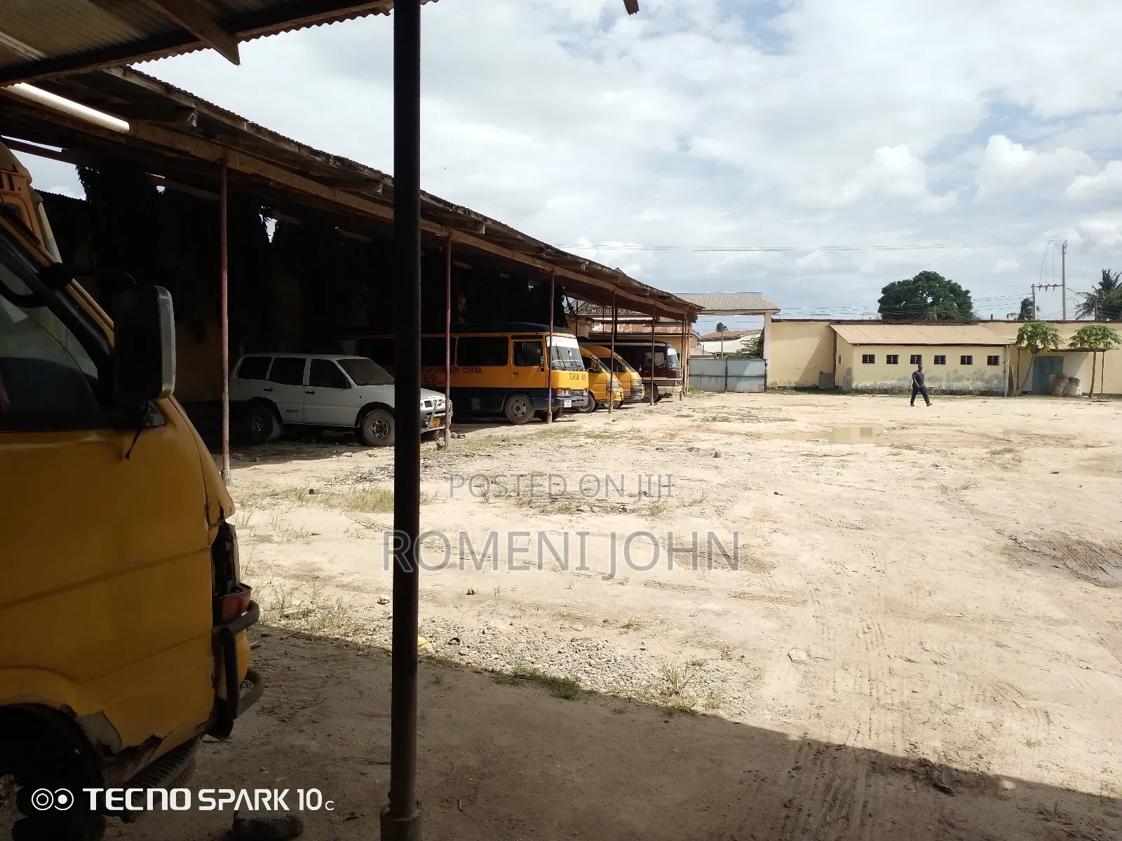 Fremu 35+Ukumbi Zinauzwa Bilion 4.5 Ukonga Moshibar Location