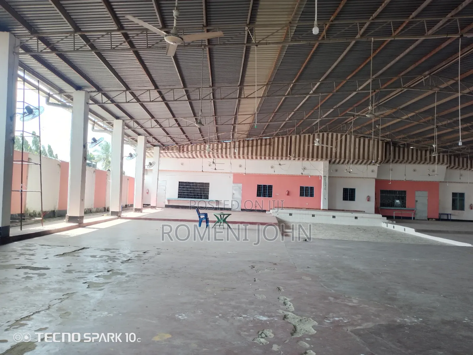 Fremu 35+Ukumbi Zinauzwa Bilion 4.5 Ukonga Moshibar Location