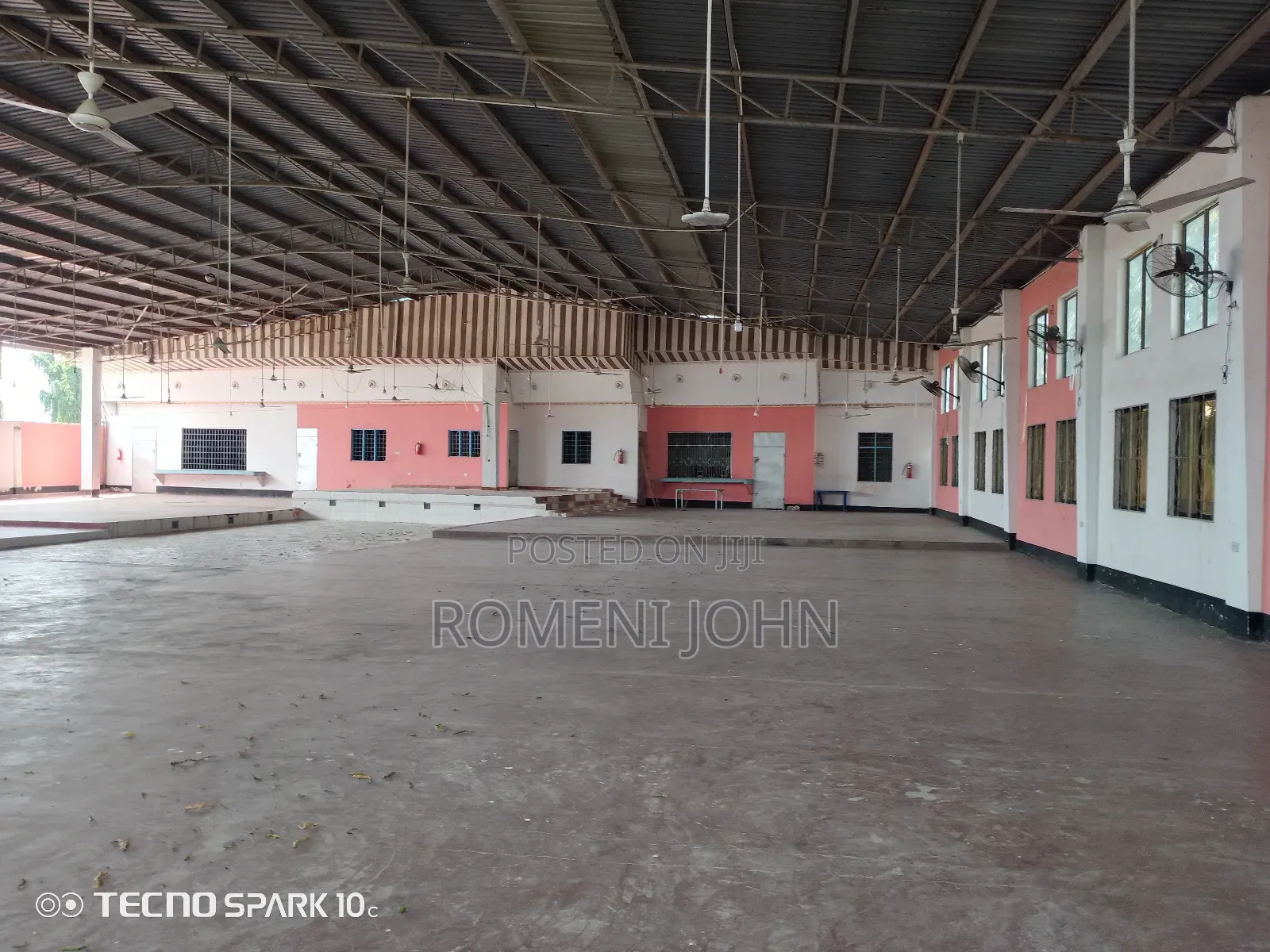 Fremu 35+Ukumbi Zinauzwa Bilion 4.5 Ukonga Moshibar Location