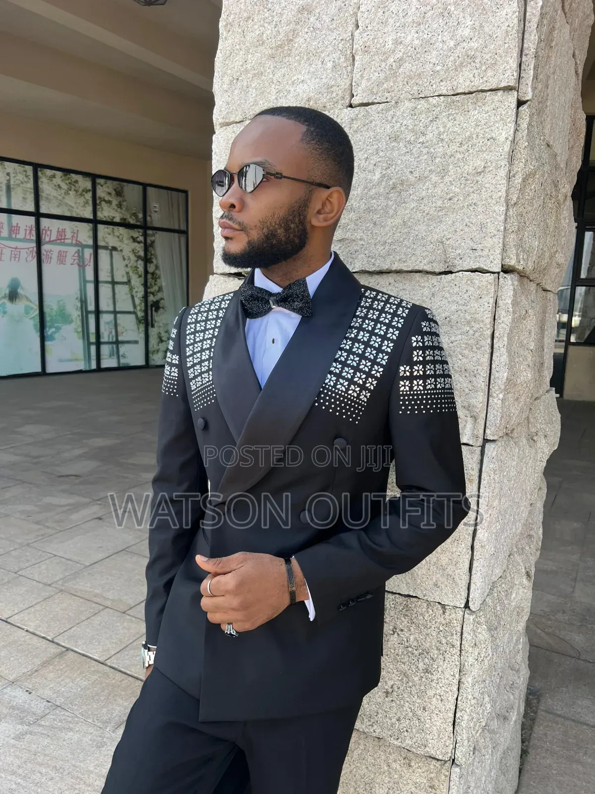 Suti Classically Fit and Suitable