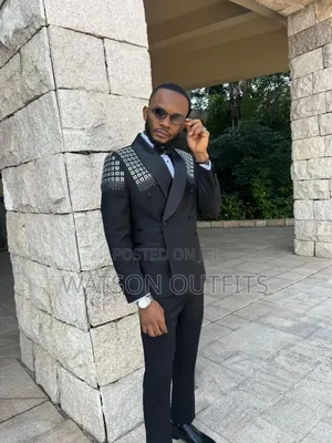 Suti Classically Fit and Suitable