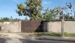 Yard Inauzwa Gongo La Mboto