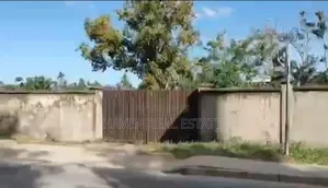 Yard Inauzwa Gongo La Mboto
