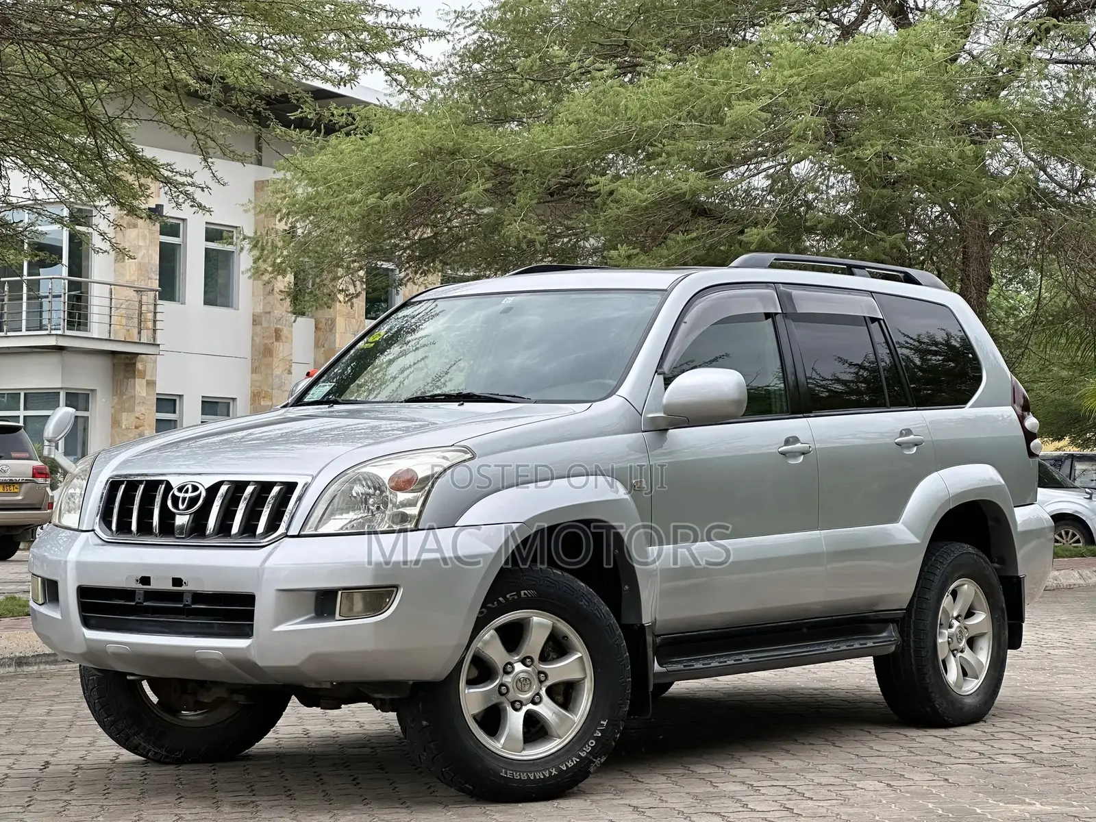 Toyota Land Cruiser Prado 2.7 5dr 2004 Silver