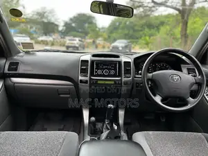 Toyota Land Cruiser Prado 2.7 5dr 2004 Silver