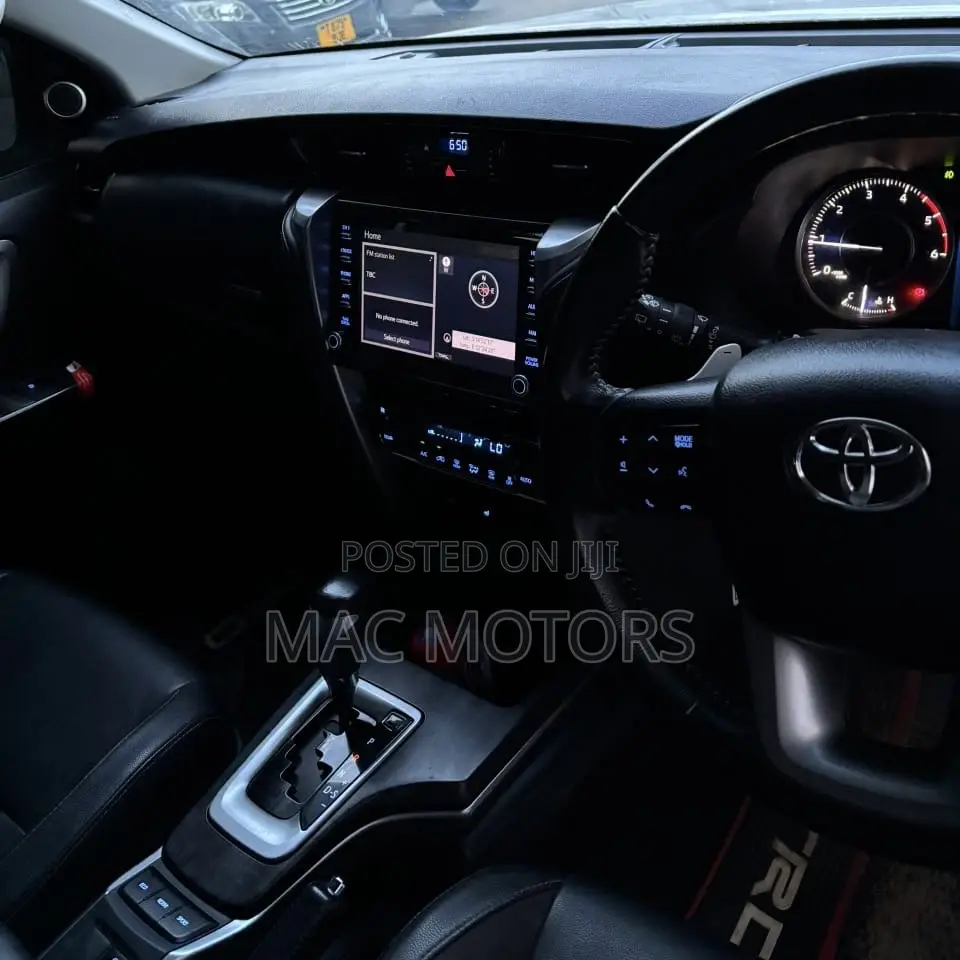 Toyota Fortuner 2.8 D AWD 2022 White