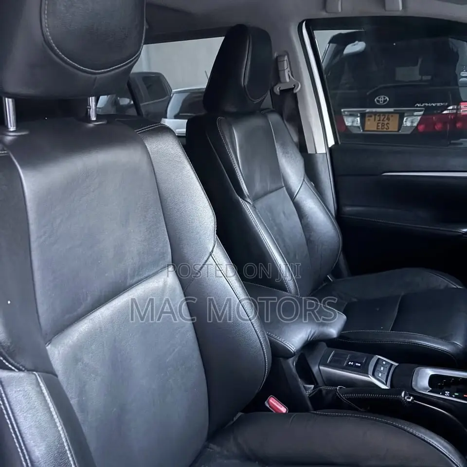 Toyota Fortuner 2.8 D AWD 2022 White