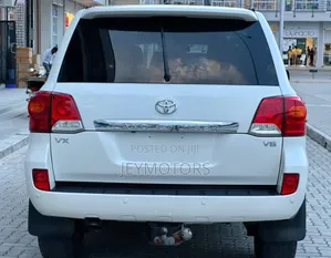 Toyota Land Cruiser 2014 Pearl