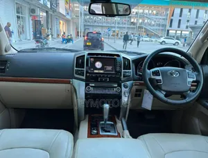 Toyota Land Cruiser 2014 Pearl