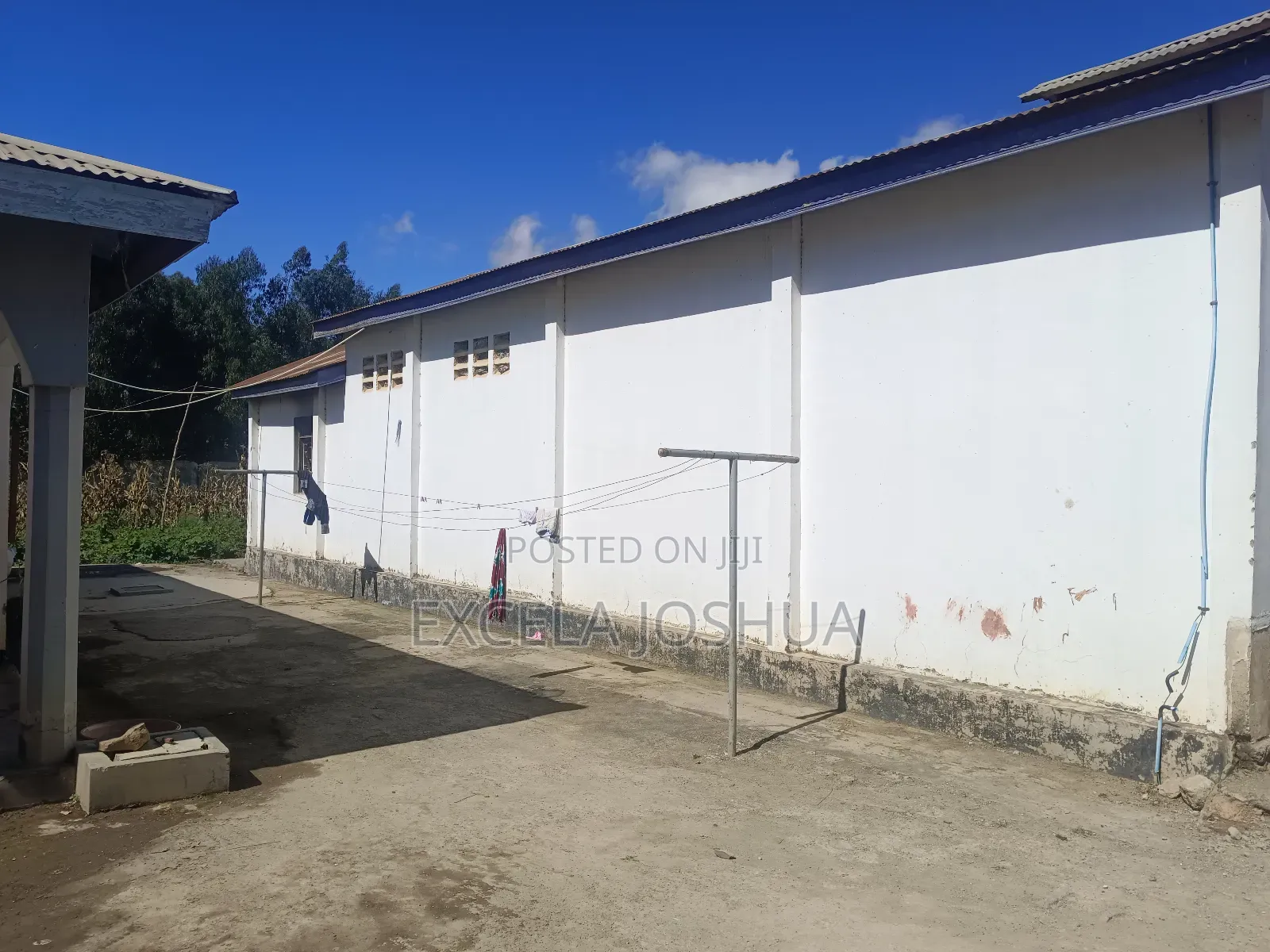 Eneo La Biashara Na Makazi Linauzwa Mwakibete Mbeya