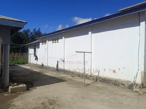 Eneo La Biashara Na Makazi Linauzwa Mwakibete Mbeya