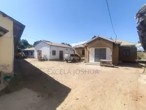 Eneo La Biashara Na Makazi Linauzwa Mwakibete Mbeya