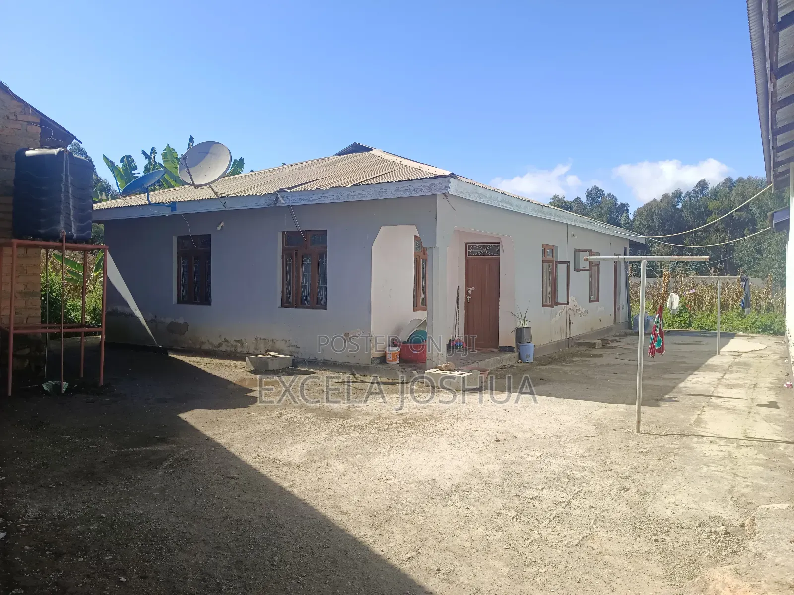 Eneo La Biashara Na Makazi Linauzwa Mwakibete Mbeya