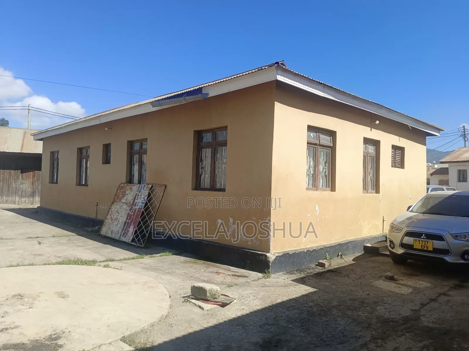 Eneo La Biashara Na Makazi Linauzwa Mwakibete Mbeya
