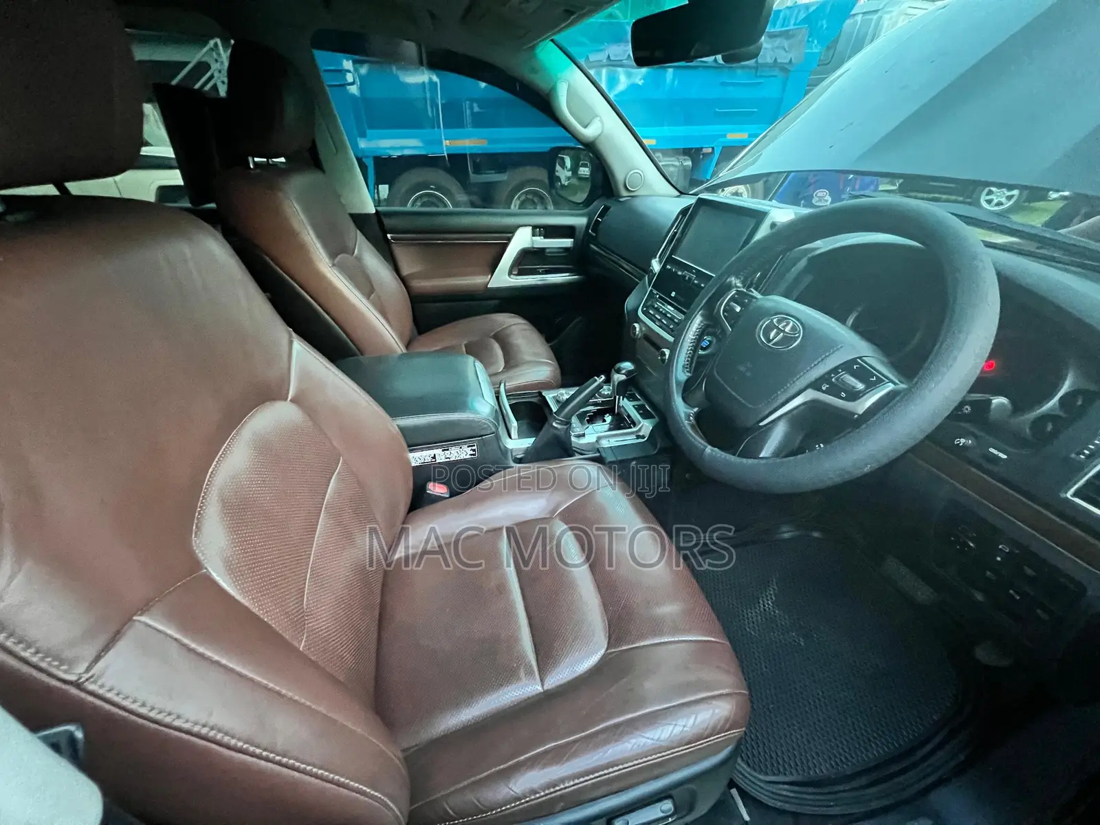 Toyota Land Cruiser 4.5 V8 VXR 2018 Black