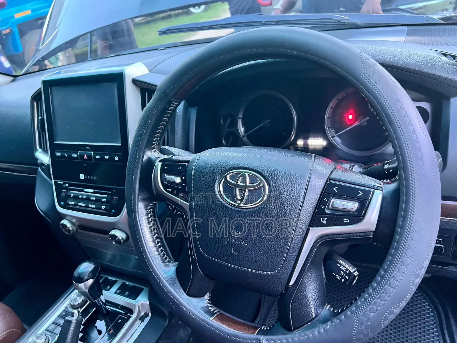 Toyota Land Cruiser 4.5 V8 VXR 2018 Black
