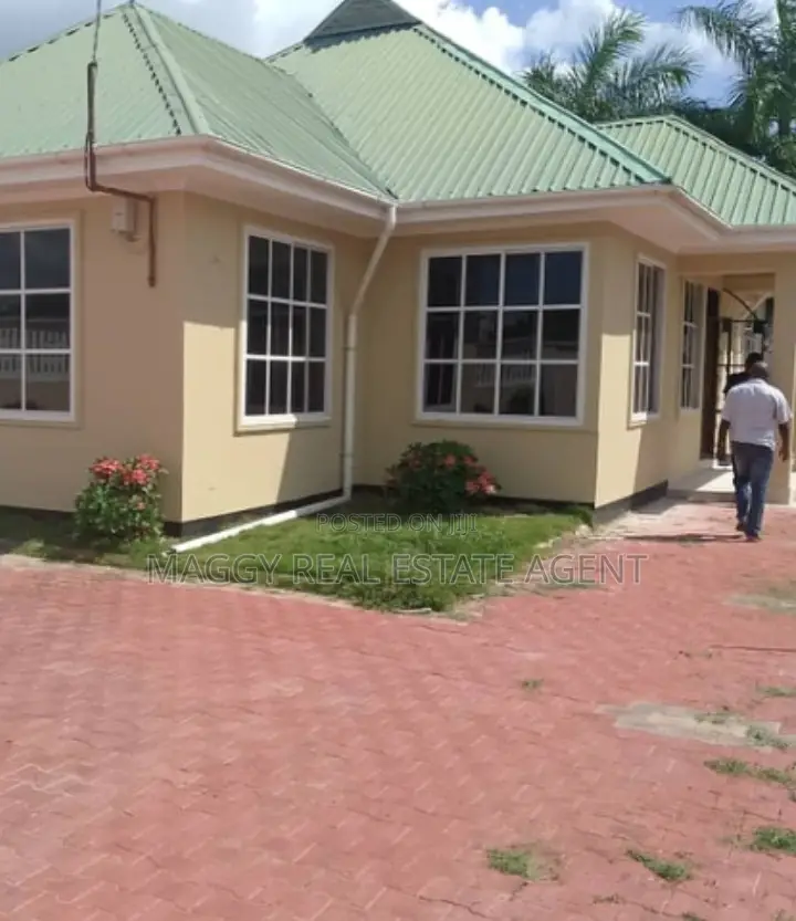 3bdrm House in Mbweni Mpiji for rent