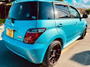 Toyota IST 2005 Blue
