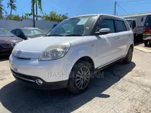 Mazda Verisa 2010 White