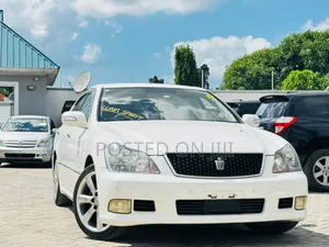 Toyota Crown 2007 White