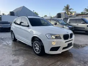 BMW X3 xDrive28i 4dr SUV AWD (2.0L 4cyl Turbo 8A) 2014 White