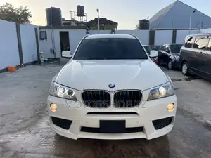 BMW X3 xDrive28i 4dr SUV AWD (2.0L 4cyl Turbo 8A) 2014 White