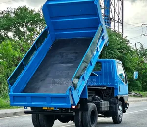 Mitsubishi Canter Tipper