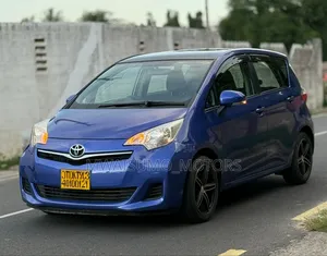 Toyota Ractis 2014 Blue