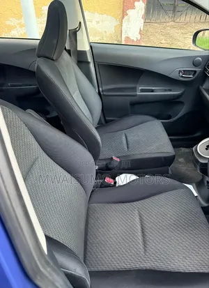 Toyota Ractis 2014 Blue