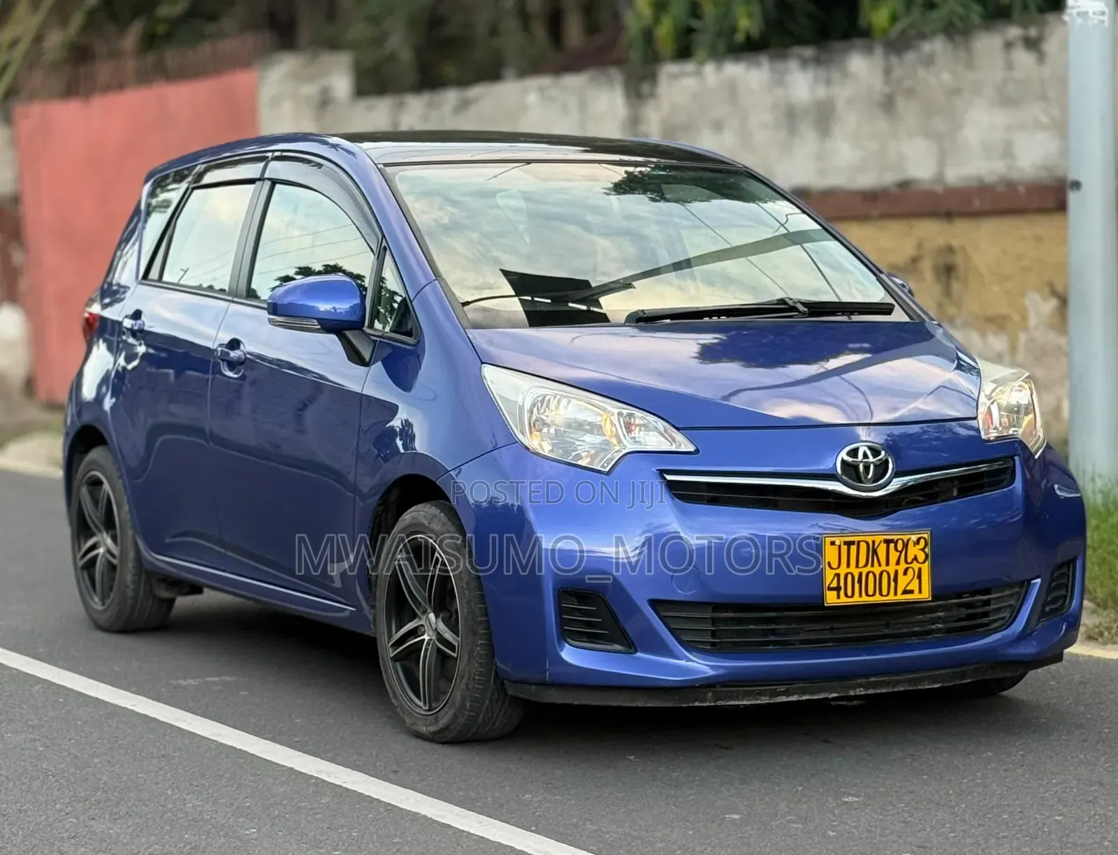 Toyota Ractis 2014 Blue