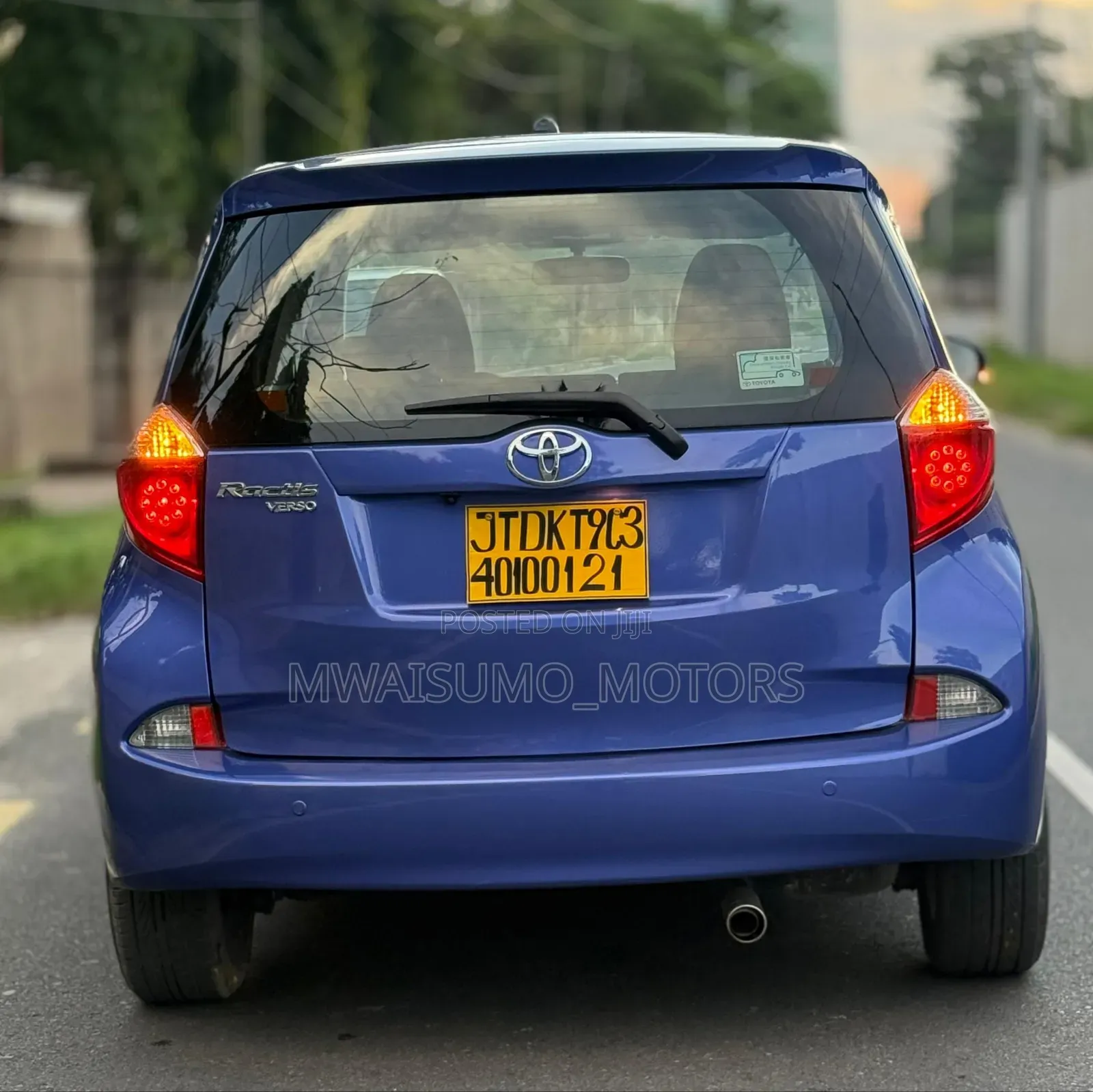 Toyota Ractis 2014 Blue