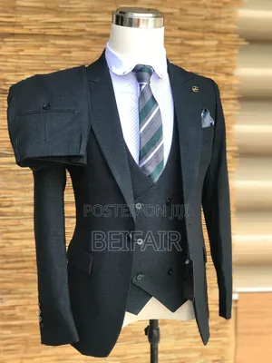 Nyeusi Chengachenga | Black Suits