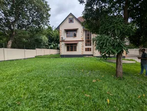 5bdrm House in The Place, Oyster Bay for rent