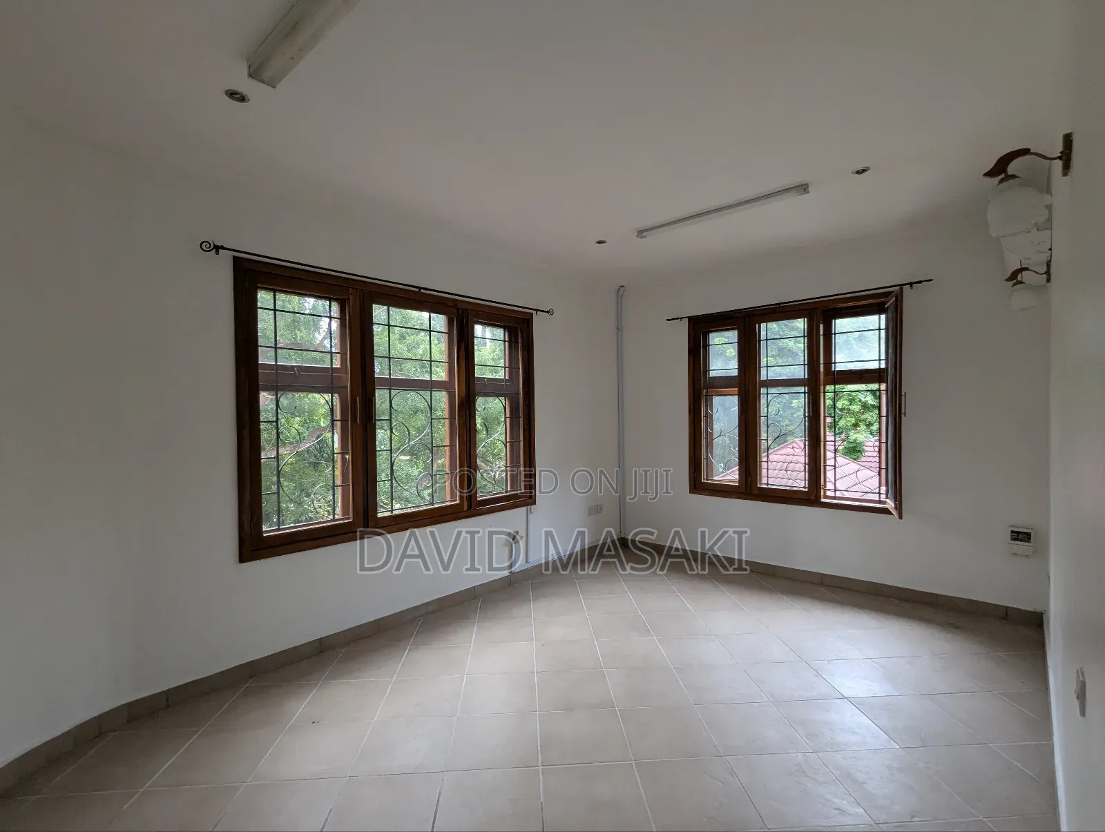 5bdrm House in The Place, Oyster Bay for rent