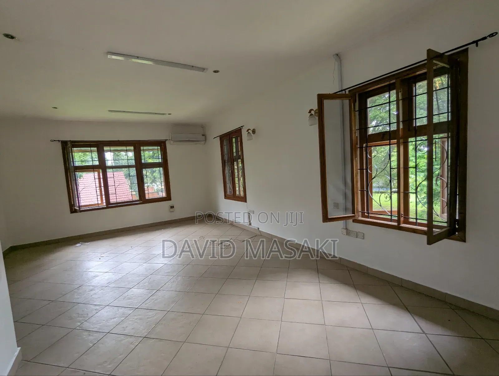 5bdrm House in The Place, Oyster Bay for rent