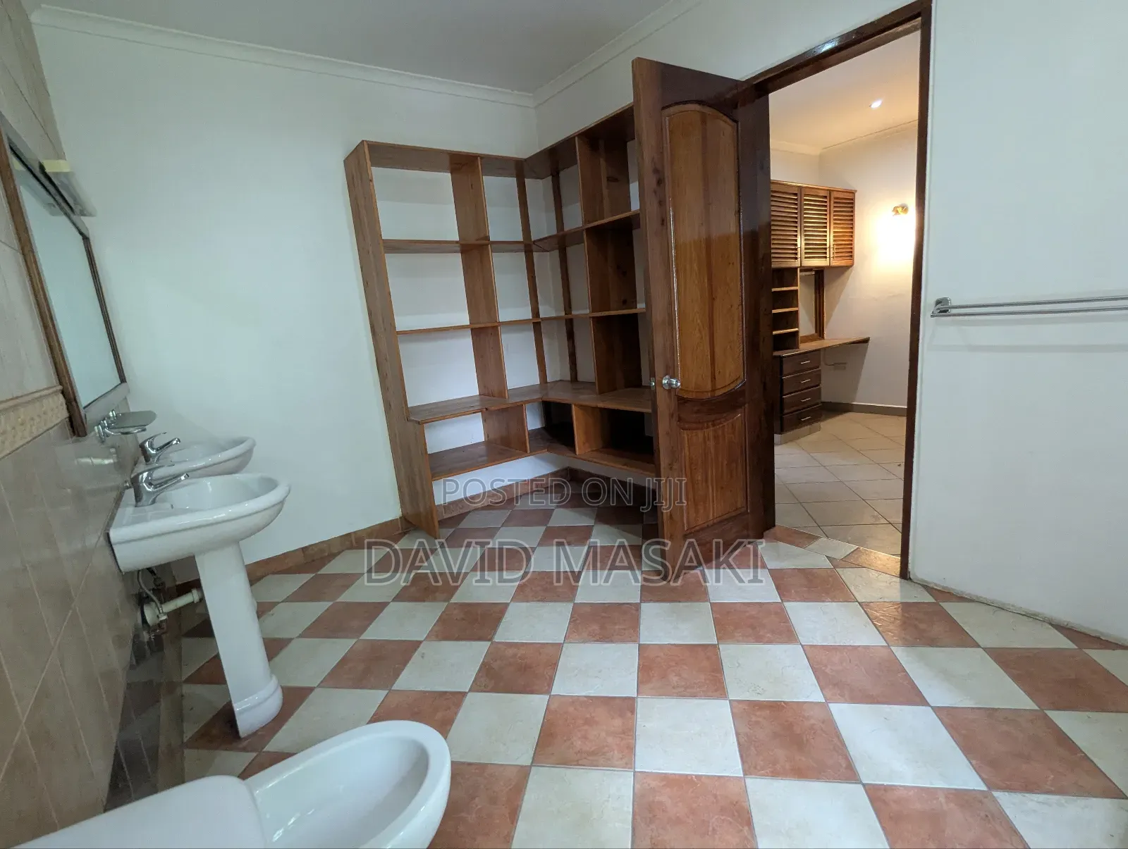 5bdrm House in The Place, Oyster Bay for rent